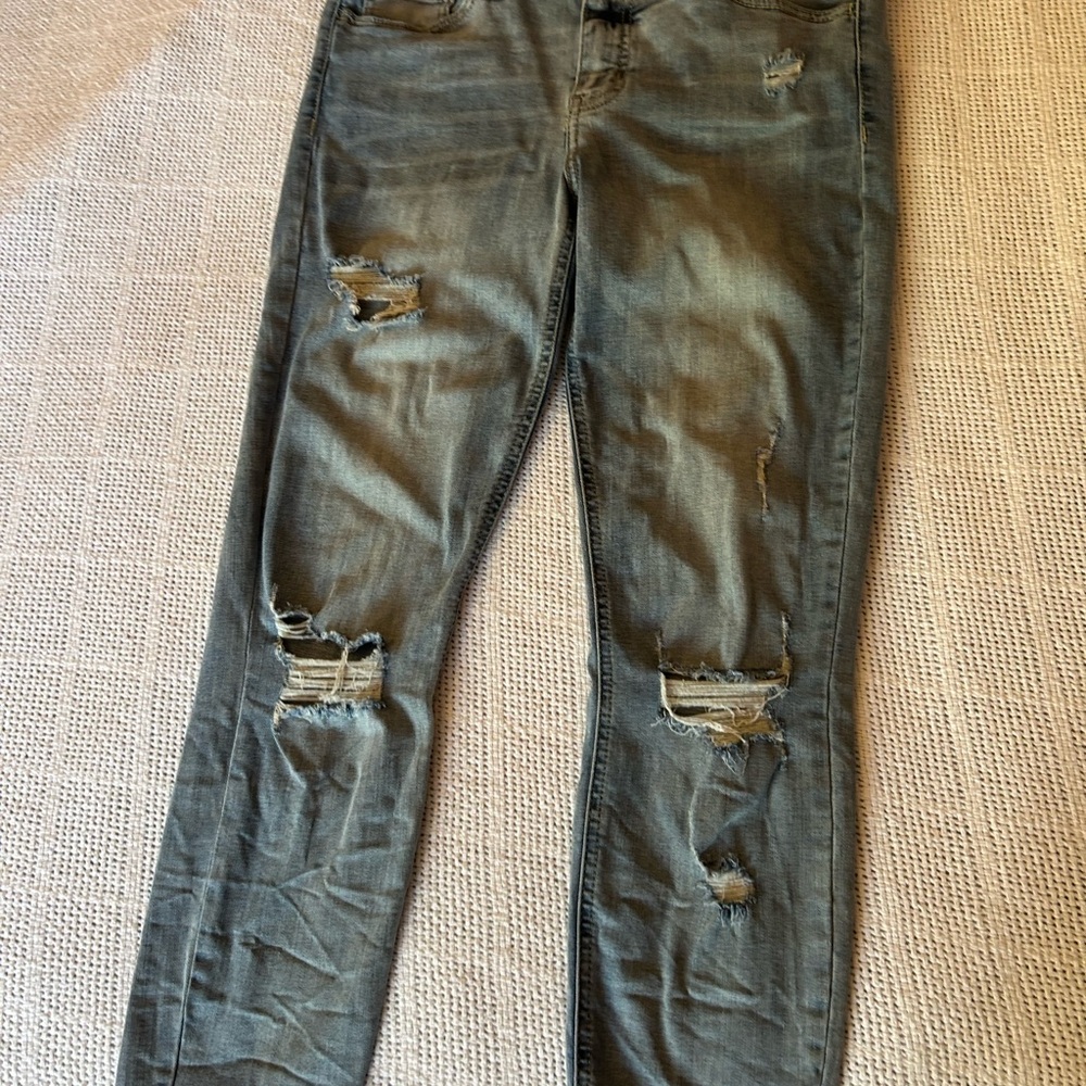 Studio Gray Skinny Jeans with Modern Distressing